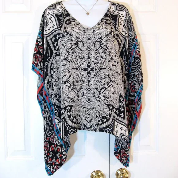 Tolani | 'Briyanna' Multi-Printed Silk V Neck Top - Picture 2 of 12